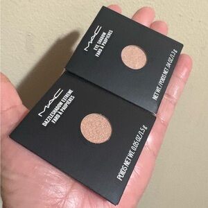 MAC Cosmetics Dazzleshadow Extreme Pressed Eyeshadow -Brand New Never Opened.